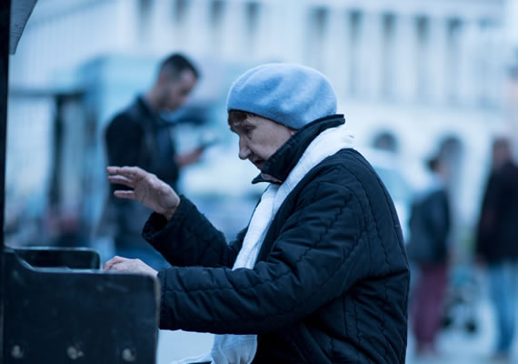 Behoteguy Photo Art  Lady playing the pinao on Maidan Square in Kiev