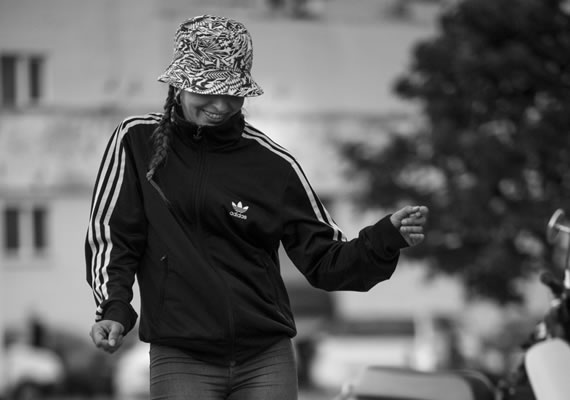 Behoteguy Photo Art  Urban photos in Kiev Ukraine hip hop girl dancing in the street
