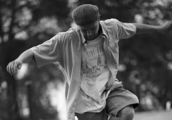 Urban photos in Kiev Ukraine street boy dancer